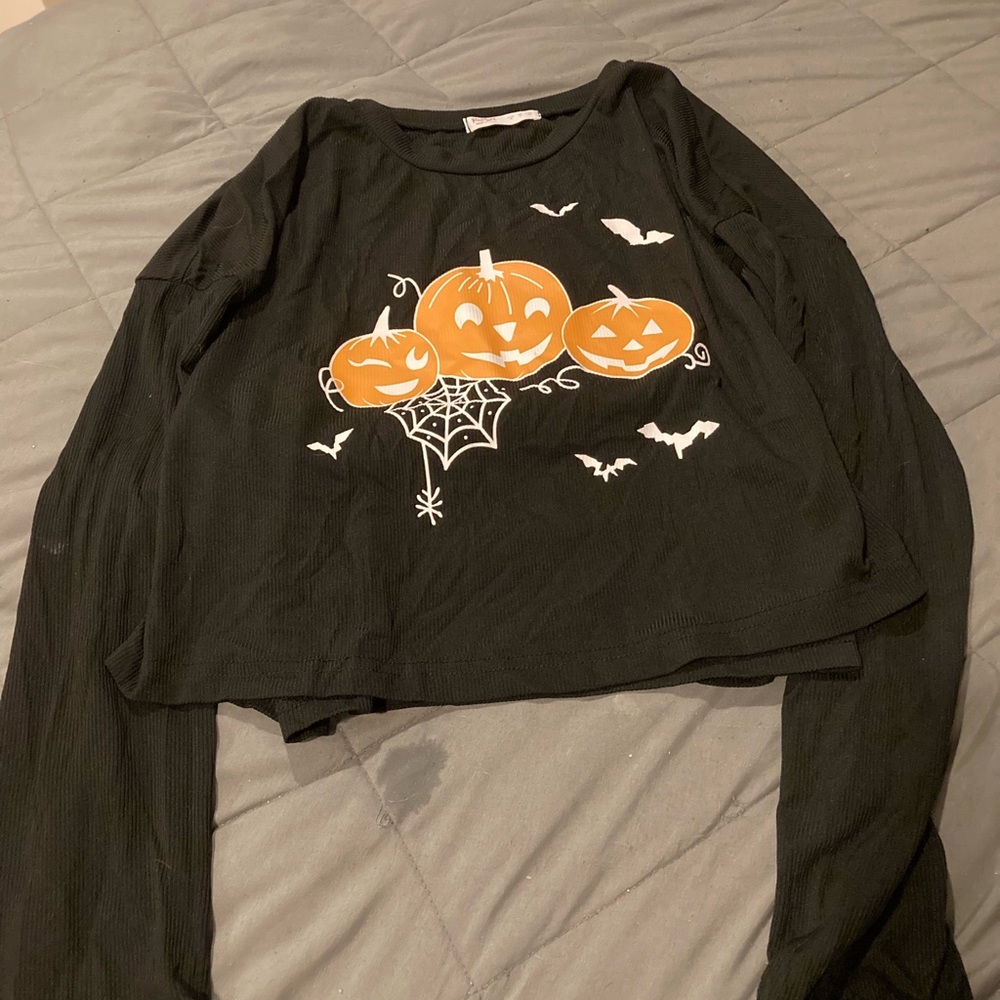 Womens black long sleeve flowy tee